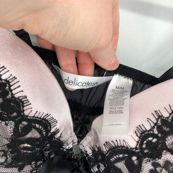 Delicates Floral Lace Babydoll Lingerie Size Medium Black NWT Whymsigoth - Picture 6 of 9